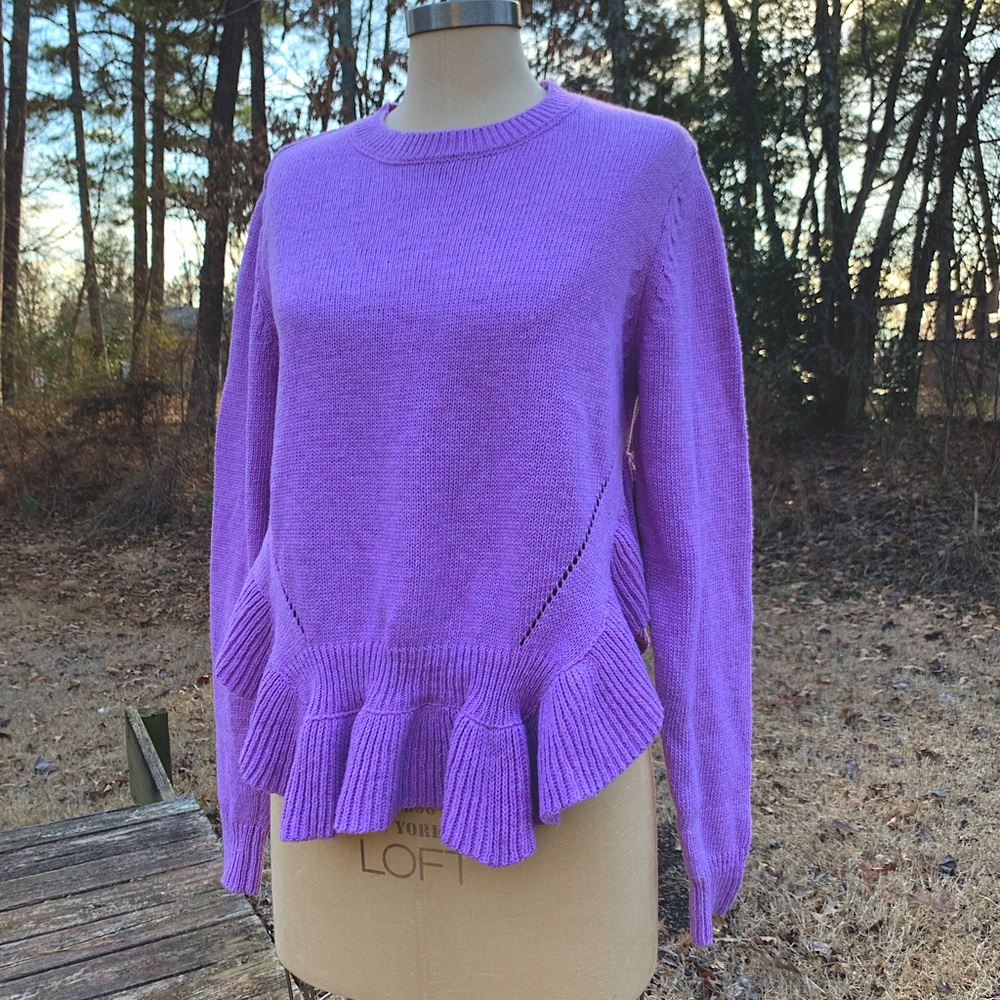 Ruffle Hem Cropped Sweater